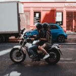 Moto dans la ville