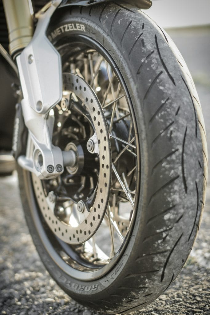 Roue avant d'une moto
